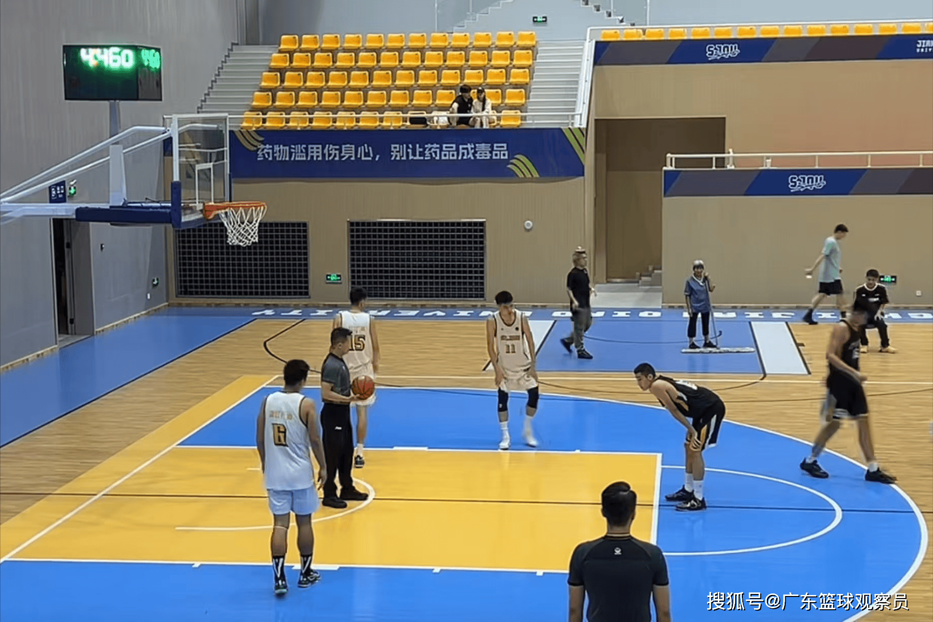 爱游戏官网-包含广东宏远围绕NBA总决赛外线爆发广厦男篮今晨再遭质疑，媒体一致点评：Uzi在MAD比赛中高光表现的词条